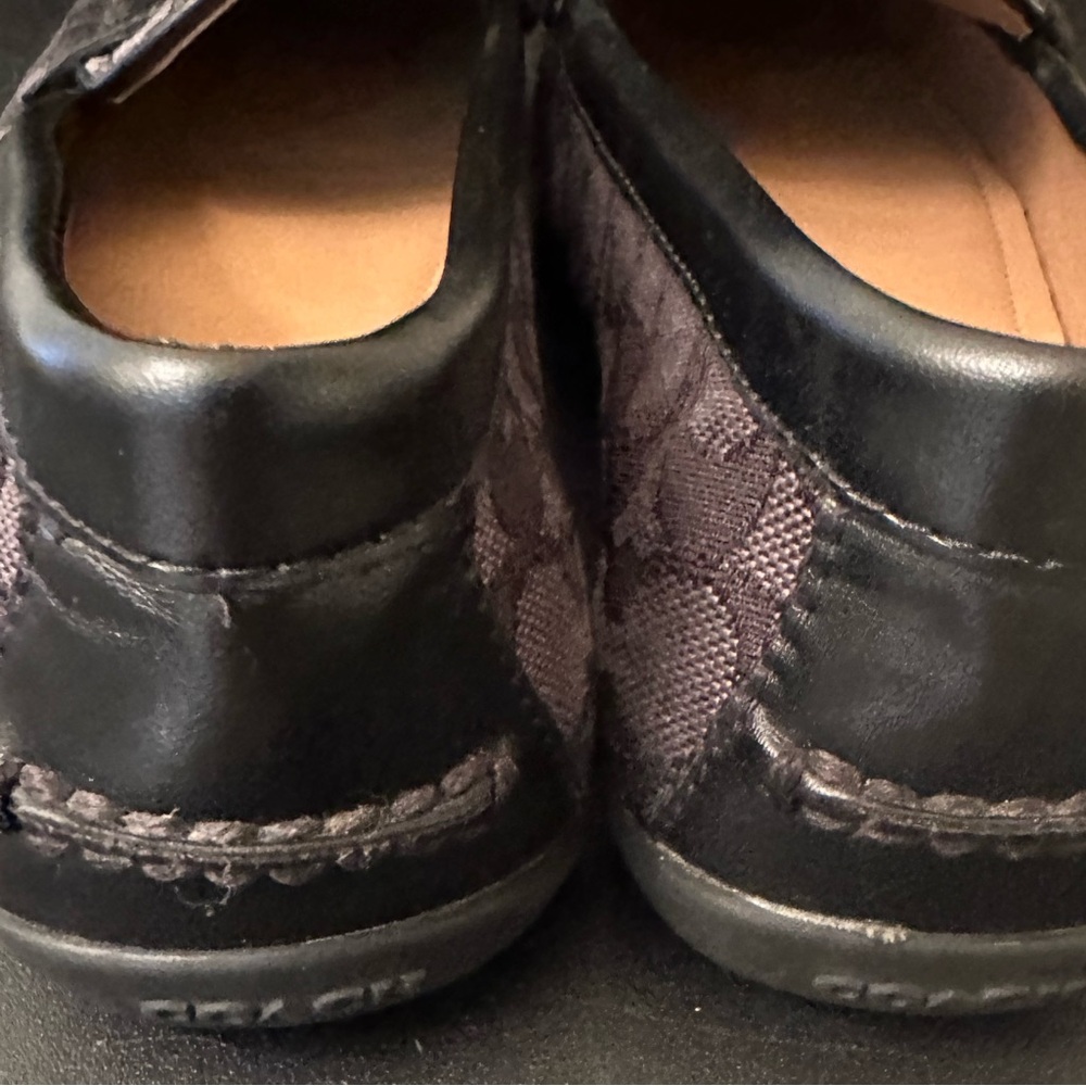 Coach ladies Odette loafers. Size 7 - Picture 5 of 9